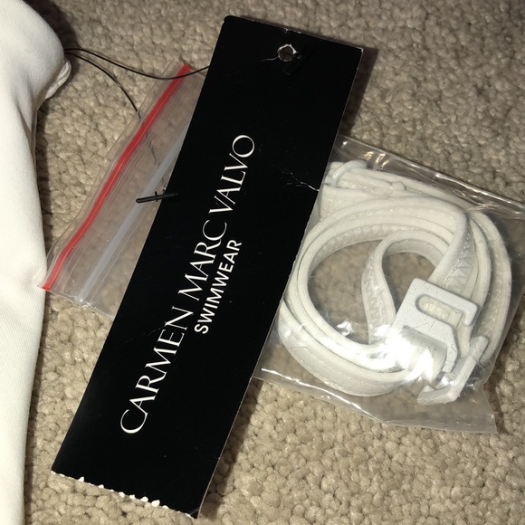 Carmen Marc Valvo One Shoulder Piece Swimsuit Women’s size 6 White NWT read - Picture 4 of 12